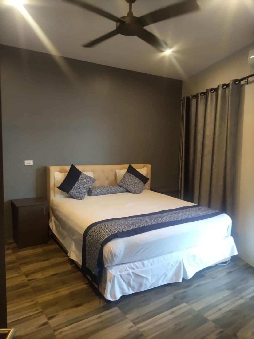 Breeze Apartments نادي المظهر الخارجي الصورة